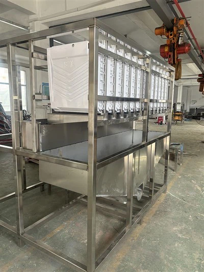 อะไรเป็นสาเหตุที่ทำให้เครื่องทำน้ำแข็งแบบแผ่นผลิตน้ำแข็งที่บาง?